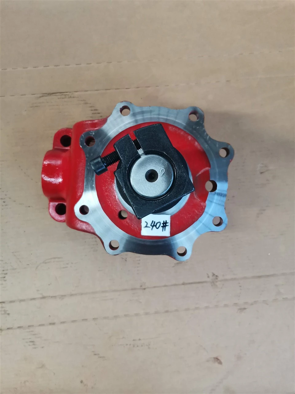 81.44201.0143 Shaanxi Auton ohjausakseli (holkki 50mm) Suunnilleen universaali tyyppi